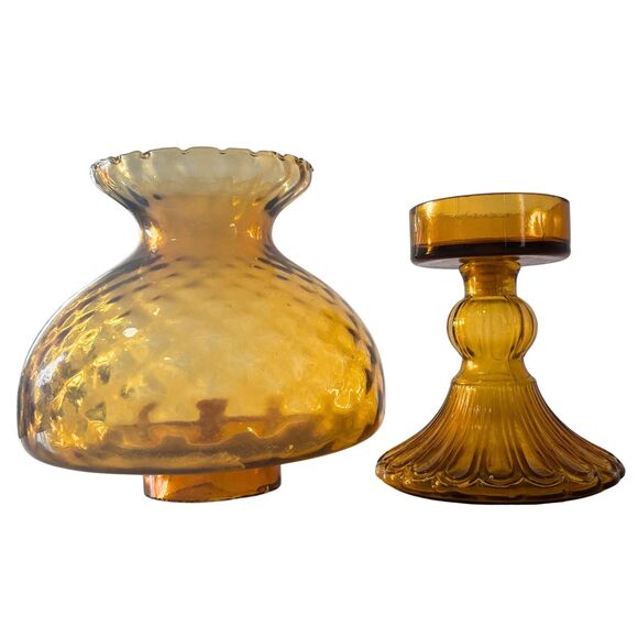 Mid-Century Amber Glass Table Lamp: Quilted Diamond Pattern | One Owner - Picture 3 of 5